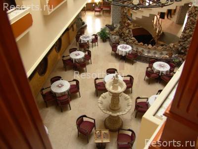 Amber Hotel 8